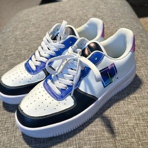 No bra size 6 1/2 athletic tennis shoes, women